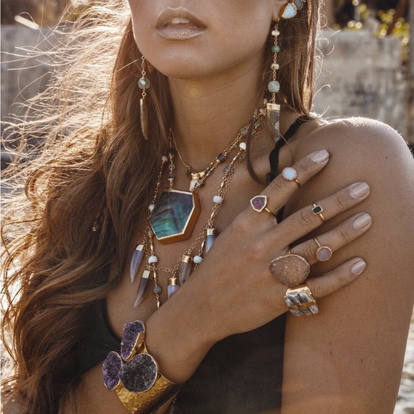 🌸 KINDNESS 🌸 DEVINE STYLISH ENERGY FEMININE DARLING FASHIONISTA BOHO CHIC LOVE - Picture 2 of 16